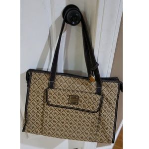 Dooney and Bour⁷ke purse